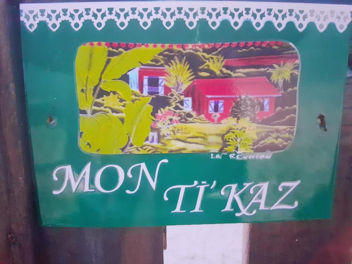 Peti Kaz Saint-Seurin-sur-l'Isle Exterior foto